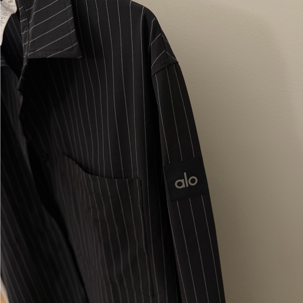 ALO Yoga Charcoal Pinstripe Shirt